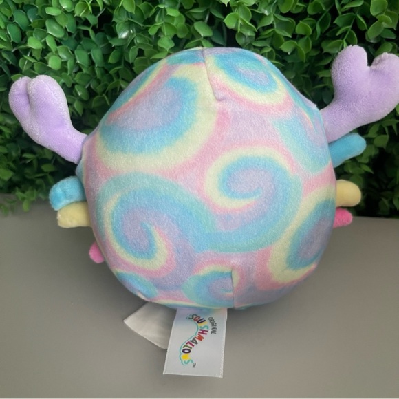 Christabel the Tie Dye Crab Squishmallows 5" - Picture 5 of 6
